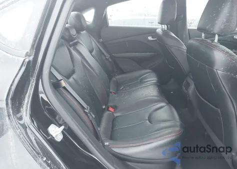 2016 Dodge Dart Gt z USA, uszkodzony, nr VIN 1C3CDFEB2GD539340